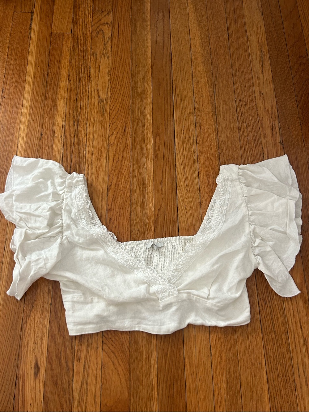 White flutter sleeve crop top